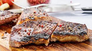 Ein gutes St&uuml;ck Fleisch: Die Qualit&auml;t h&auml;ngt von mehreren Merkmalen ab.
