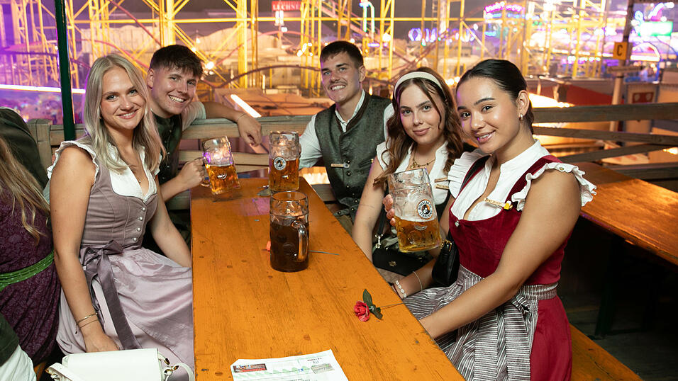 Echte Blasmusikfans lie&szlig;en sich auch den zweiten Auftritt in Folge am Dienstagabend nicht entgehen.