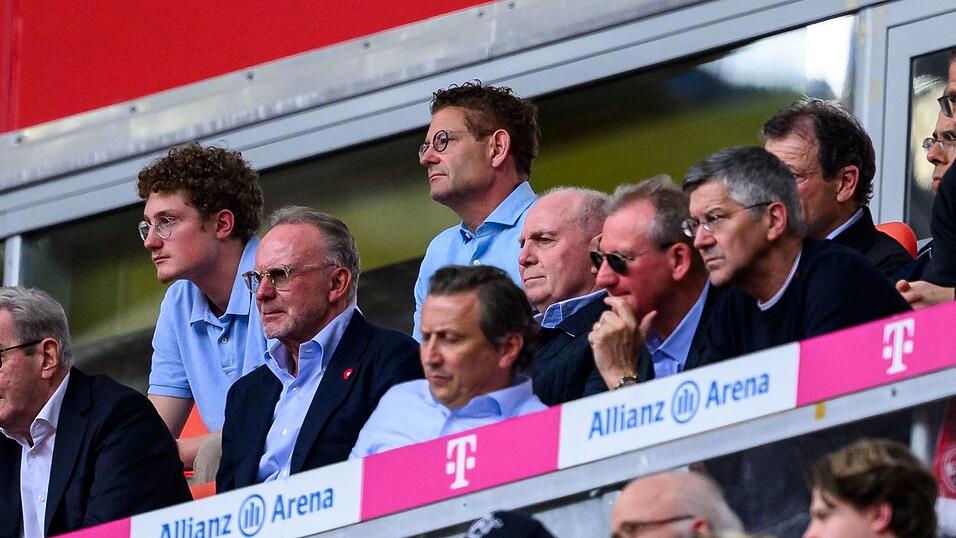 In der Bundesliga sind die meisten Spitzenjobs an Männer vergeben.