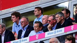 In der Bundesliga sind die meisten Spitzenjobs an Männer vergeben.