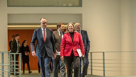 Auf diese Vier kommt es im Koalitionsausschuss an: CDU-Chef Friedrich Merz (v. l.), die SPD-Vorsitzenden Lars Klingbeil und Bärbel Bas sowie CSU-Chef Markus Söder. Auf diese Vier kommt es im Koalitionsausschuss an: CDU-Chef Friedrich Merz (v. l.), die SPD-Vorsitzenden Lars Klingbeil und Bärbel Bas sowie CSU-Chef Markus Söder.