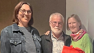 Michaela Reimann (v.l.), Europabeauftragte, MGR a.D. Josef R&ouml;hrl und Madlen Melzer.