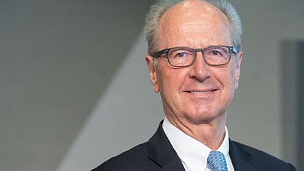 Hans Dieter P&ouml;tsch will VW-Chefkontrolleur bleiben. (Archivbild)