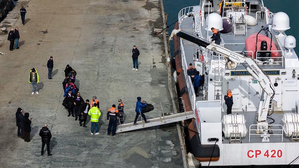 Italiens rechte Ministerpräsidentin Giorgia Meloni lässt ihr «Albanien-Modell» nun überarbeiten. (Foto: Archiv) Italiens rechte Ministerpräsidentin Giorgia Meloni lässt ihr «Albanien-Modell» nun überarbeiten. (Foto: Archiv)