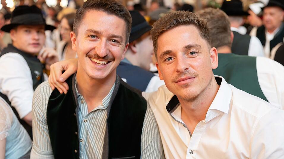Die Partybilder vom Freitag, 7. August, aus dem Festzelt Krönner. Die Partybilder vom Freitag, 7. August, aus dem Festzelt Krönner.