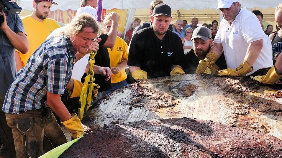 Die Spannung steigt: Der Burger wird zubereitet.