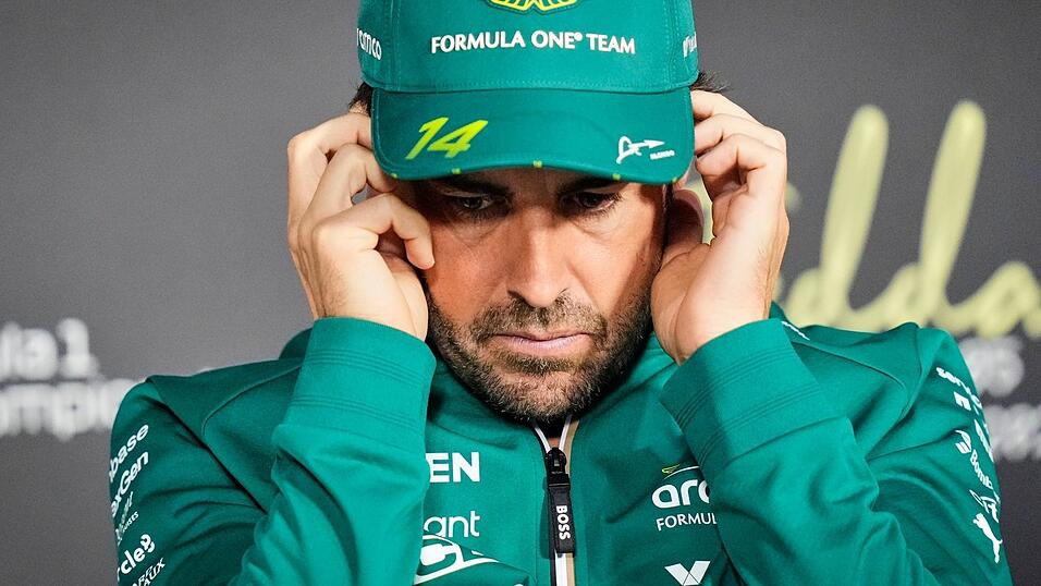 Fernando Alonso steht vor einer komplizierten Saison. (Archivbild)