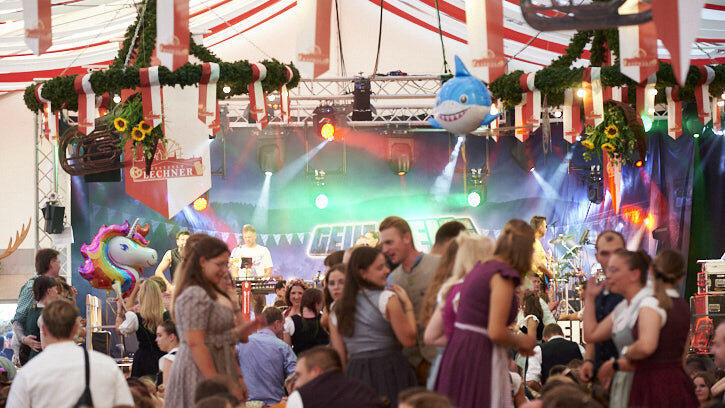 Die Partybilder vom Freitag, 14. August, aus dem Festzelt Lechner. Die Partybilder vom Freitag, 14. August, aus dem Festzelt Lechner.