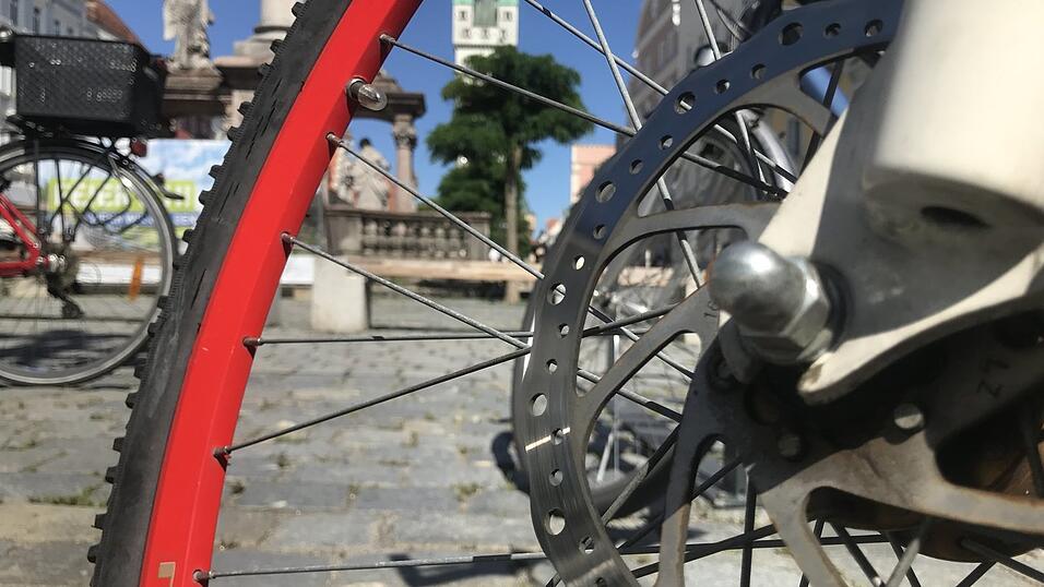 Der ADFC setzt sich daf&uuml;r ein, dass Fahrradfahren noch sicherer wird.