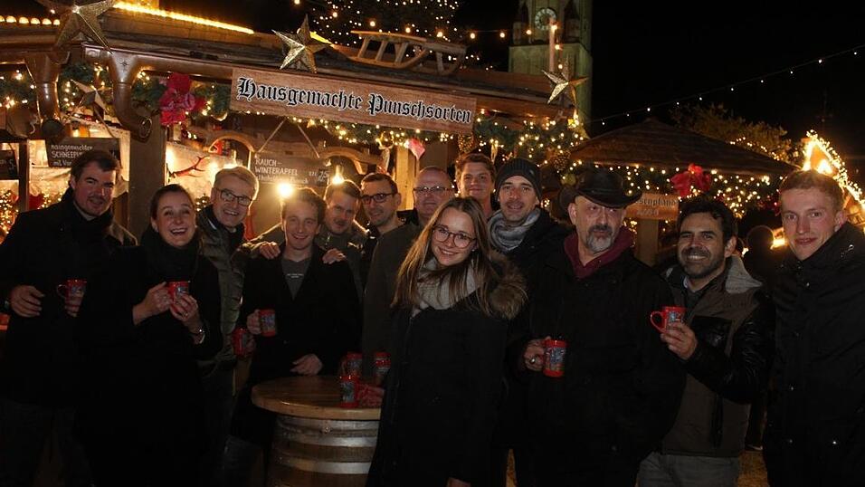 Es weihnachtet in Landshut. Am Donnerstag ist der Christkindlmarkt feierlich er&ouml;ffnet worden.