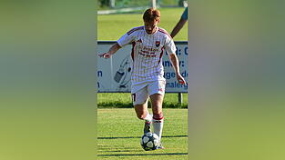 Der Einsatz von Außenverteidiger Philipp Macht im Heimspiel gegen den SC Luhe-Wildenau ist fraglich, er ist angeschlagen. Der Einsatz von Außenverteidiger Philipp Macht im Heimspiel gegen den SC Luhe-Wildenau ist fraglich, er ist angeschlagen.