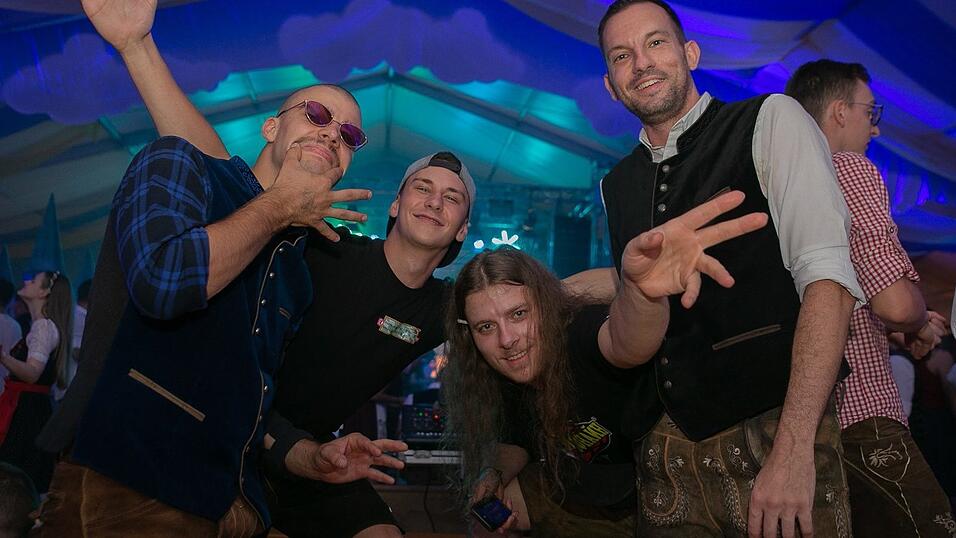 Die Partybilder von Dienstag, 16. August 2022, aus dem Festzelt Reisinger.