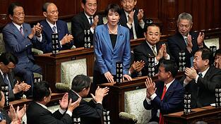 Mit der national-konservativen Sanae Takaichi übernimmt in Japan erstmals eine Frau das Amt des Regierungschefs. (Archivbild)