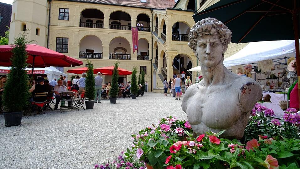 Herrliche Eindrücke vom Gartenfestival 2018 auf der Burg Trausnitz in Landshut. Herrliche Eindrücke vom Gartenfestival 2018 auf der Burg Trausnitz in Landshut.