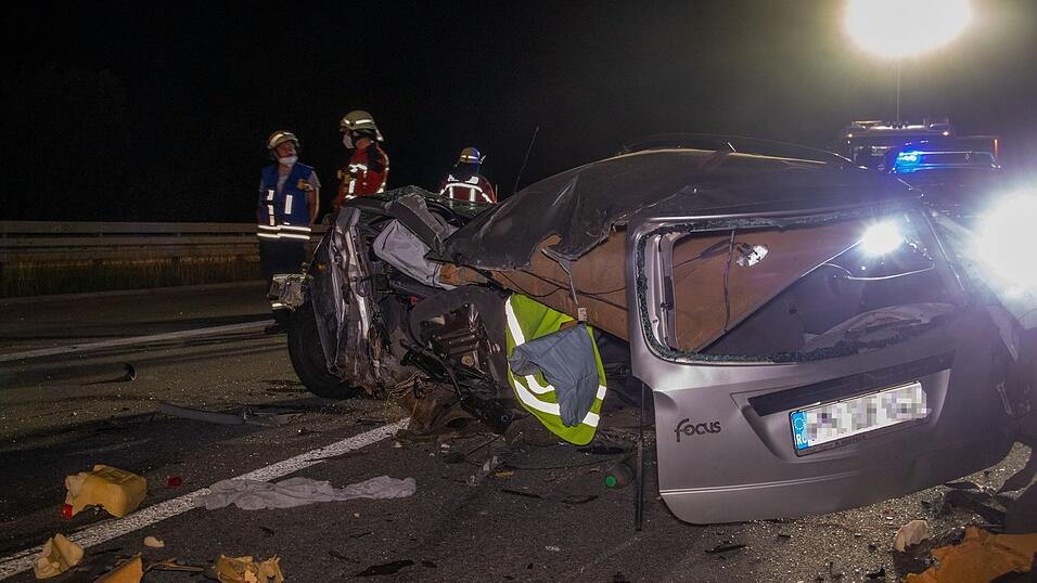 Am sp&auml;ten Sonntagabend ist es zu einem schweren Unfall auf der A3 bei Deggendorf gekommen.