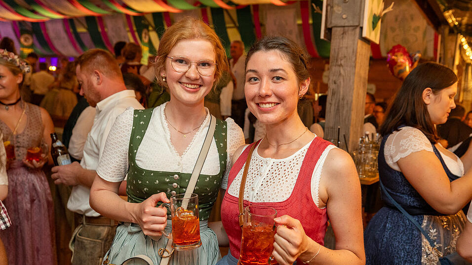 Die Partybilder vom Freitag, 9. August 2024, aus dem Festzelt Weckmann. Die Partybilder vom Freitag, 9. August 2024, aus dem Festzelt Weckmann.