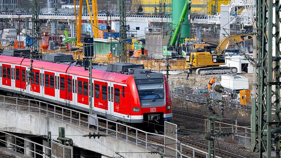 Der Bau der zweiten S-Bahn-Stammstrecke verursacht auf der bestehenden immer wieder Probleme. (Archivbild) Der Bau der zweiten S-Bahn-Stammstrecke verursacht auf der bestehenden immer wieder Probleme. (Archivbild)