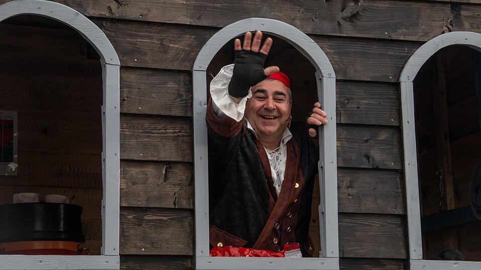 Ausgelassene Stimmung herrschte beim Faschingsumzug in Hofkirchen.