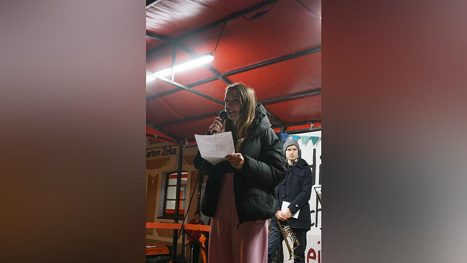 Privatleute sowie Vertreter von Kirchen und Vereinen waren mit dabei.&nbsp;