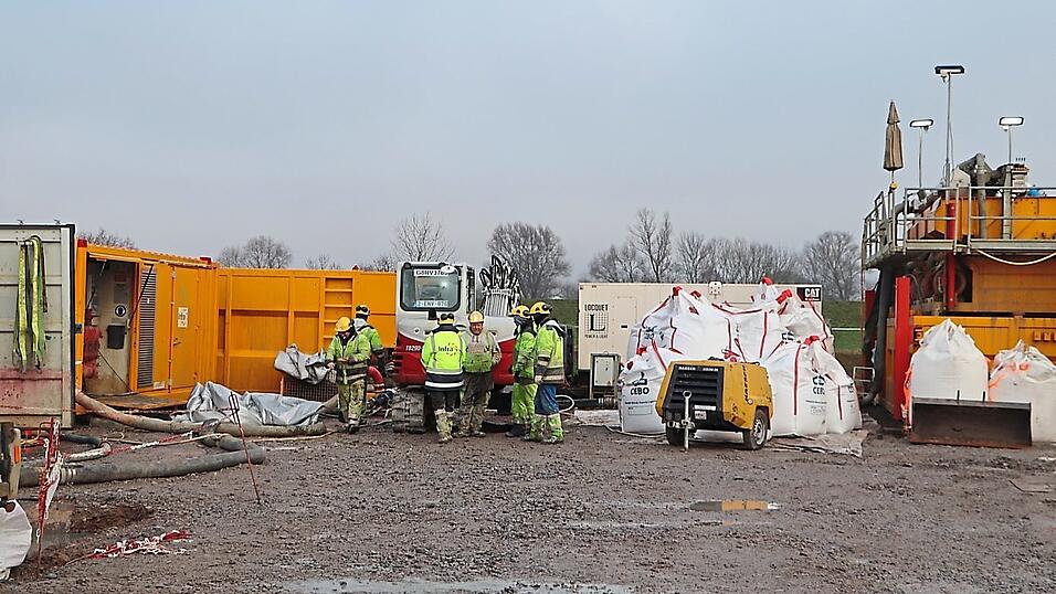 Diese M&auml;nner arbeiten auf der Baustelle mit.