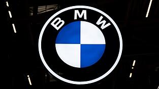 BMW ruft hunderttausende Autos zurück. (Symbolbild)