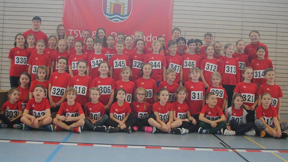 Die Deggendorfer Nachwuchsleichtathleten konnten sich &uuml;ber viele Erfolge freuen.
