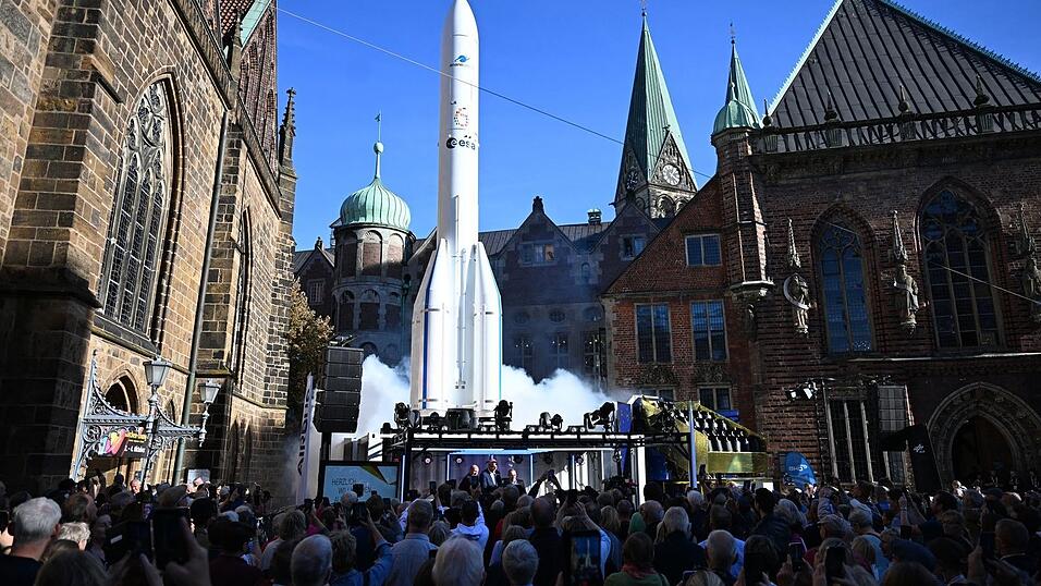 Das Bürgerfest begann mit einem symbolischen Raketenstart. Das Bürgerfest begann mit einem symbolischen Raketenstart.