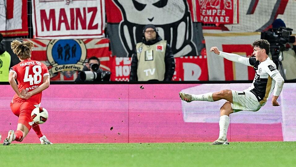 Sorgte mit dem dritten Treffer für die Vorentscheidung: Maurice Krattenmacher. Sorgte mit dem dritten Treffer für die Vorentscheidung: Maurice Krattenmacher.