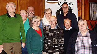 Die Vorstandschaft, von links: Ekkehard Hollschwandner, Richard Sch&ouml;nberger, Martin Eicher, Christiane Pedolzky, Claudia Fuchs, Franz Krug, Harald Dietlmeier, Christoph Mahlendorf und Anton Rothfischer.