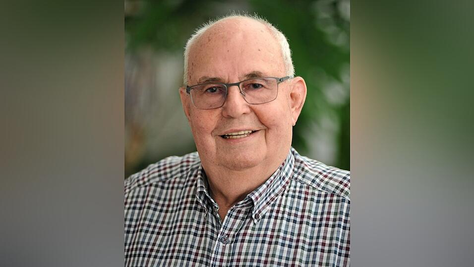 Auch mit bald 90 Jahren ist Theo Weber immer noch vielseitig interessiert.