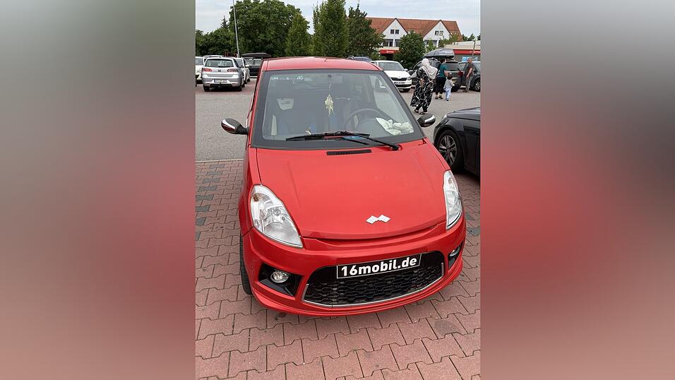 Der Wagen des 82-J&auml;hrigen f&auml;hrt h&ouml;chstens 45 km/h.