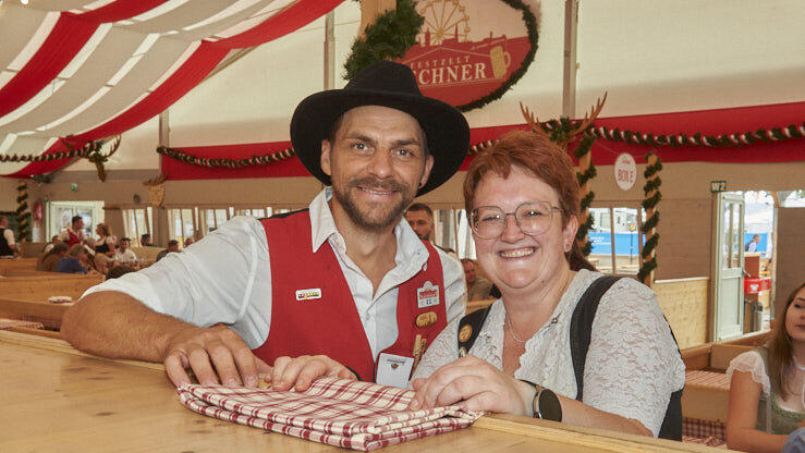 Die Partybilder vom Montag, 10. August, aus dem Festzelt Lechner. Die Partybilder vom Montag, 10. August, aus dem Festzelt Lechner.