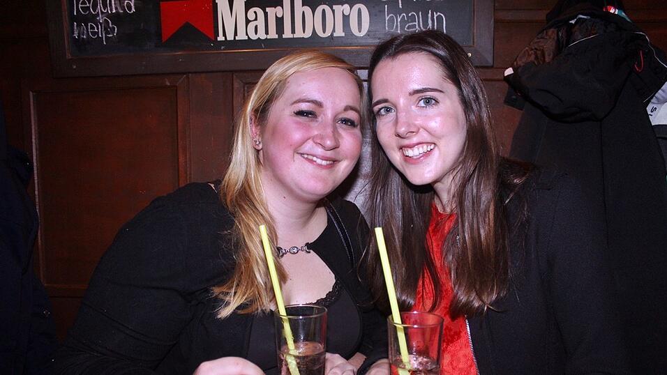 Von wegen Herbsttristesse! Im Beatschuppen in Landshut ging es am gestrigen Freitag wie gewohnt hoch her.