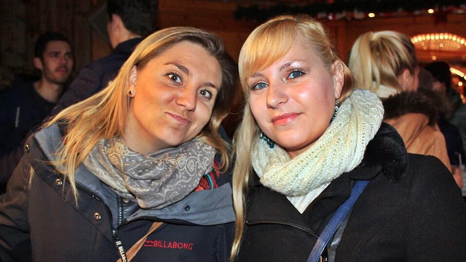 Bei einem schweren Unfall in der Gemeinde Frontenhausen sind zwei Menschen verletzt worden. Bei einem schweren Unfall in der Gemeinde Frontenhausen sind zwei Menschen verletzt worden.