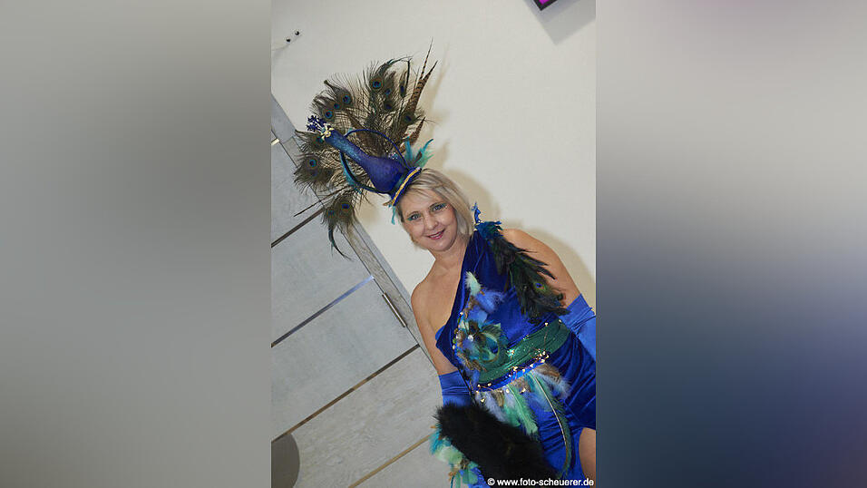 Die Narren waren bester Stimmung und hatten sich allesamt kreative Kostüme ausgesucht. Die Narren waren bester Stimmung und hatten sich allesamt kreative Kostüme ausgesucht.