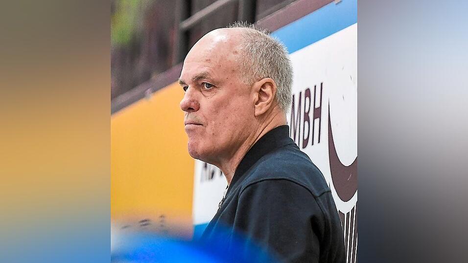 Kassel hat sich am Montag &uuml;berraschend von Cheftrainer Bill Stewart getrennt.