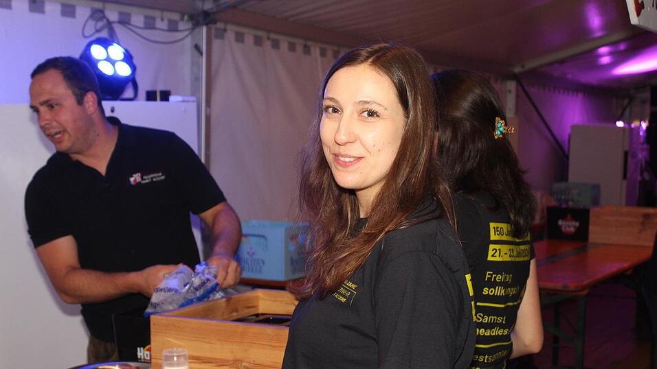 Zur Musik von Headless wurde ausgelassen gefeiert.