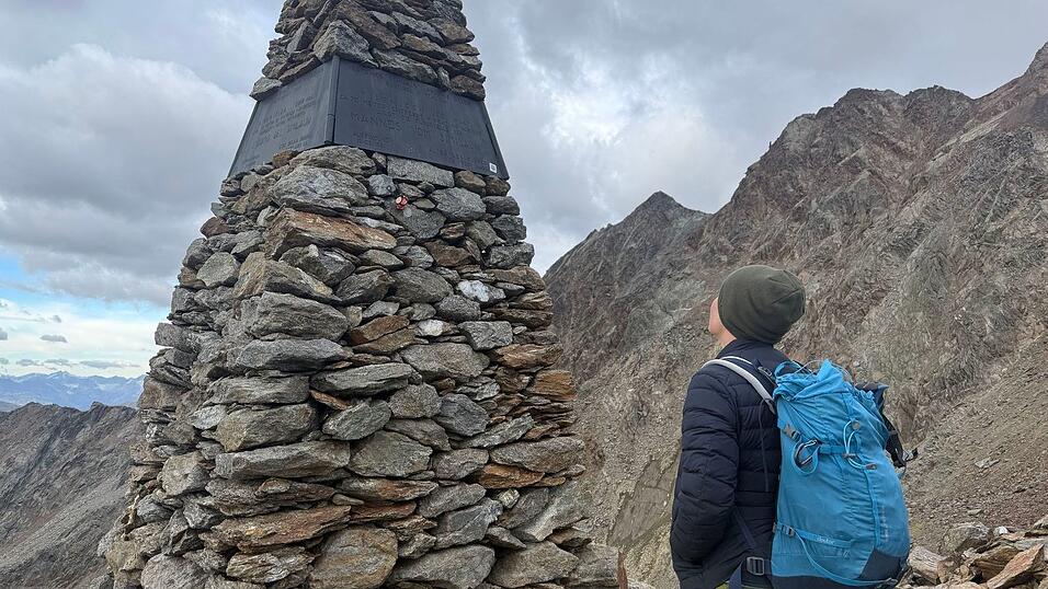 Die Gletschermumie lag 92 Meter weit aus italienischem Gebiet Die Gletschermumie lag 92 Meter weit aus italienischem Gebiet