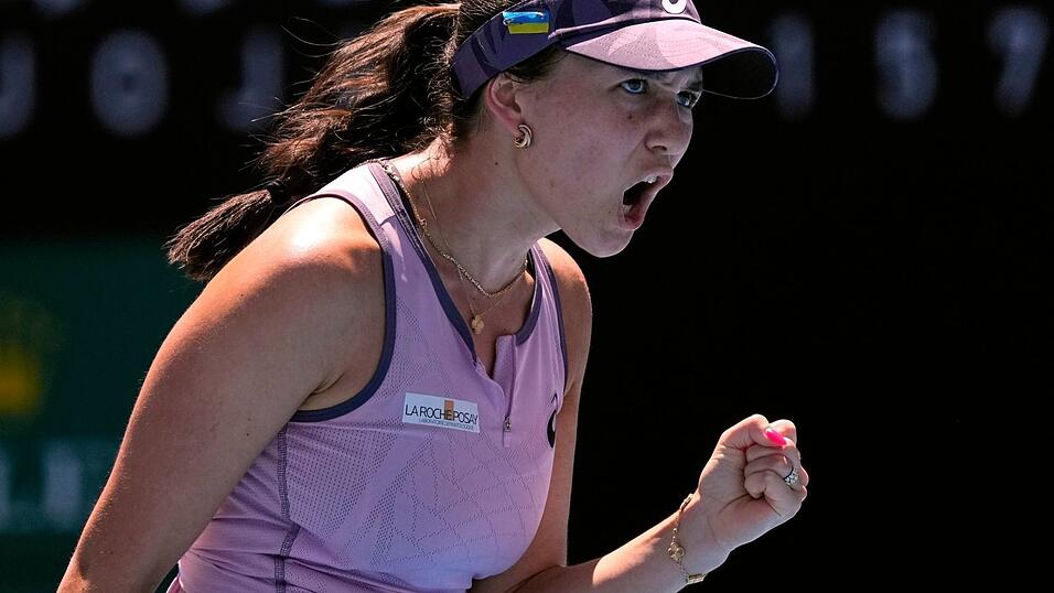 Eva Lys jubelt über einen historischen Erfolg bei den Australian Open. Eva Lys jubelt über einen historischen Erfolg bei den Australian Open.