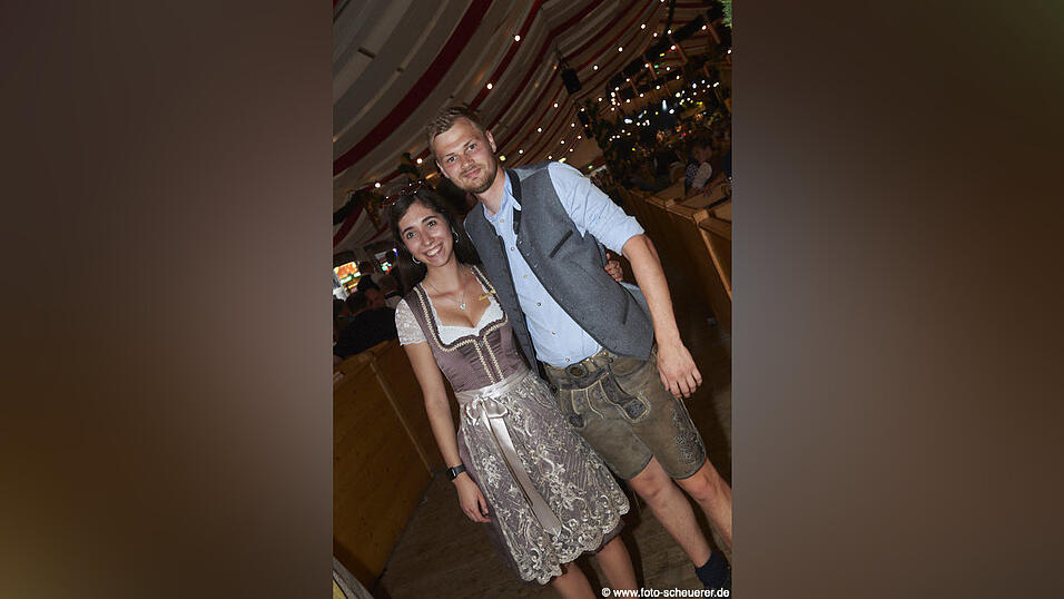 Die Partybilder vom Dienstag, 15. August 2023, aus dem Festzelt Lechner.