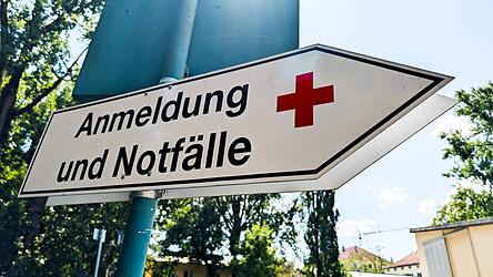 Während des Kommunalwahlkampfs war die Zukunft der jeweiligen Klinik vielerorts Thema. Viele Kandidaten versprachen, das jeweilige Krankenhaus mit all seinen Abteilungen zu erhalten. Und das, obwohl die Kommunalpolitik bei der Reform nur sehr begrenzt Entscheidungsspielraum hat. Während des Kommunalwahlkampfs war die Zukunft der jeweiligen Klinik vielerorts Thema. Viele Kandidaten versprachen, das jeweilige Krankenhaus mit all seinen Abteilungen zu erhalten. Und das, obwohl die Kommunalpolitik bei der Reform nur sehr begrenzt Entscheidungsspielraum hat.