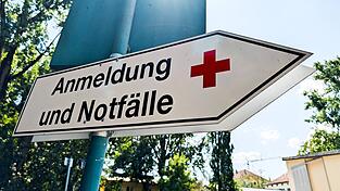 W&auml;hrend des Kommunalwahlkampfs war die Zukunft der jeweiligen Klinik vielerorts Thema. Viele Kandidaten versprachen, das jeweilige Krankenhaus mit all seinen Abteilungen zu erhalten. Und das, obwohl die Kommunalpolitik bei der Reform nur sehr begrenzt Entscheidungsspielraum hat.