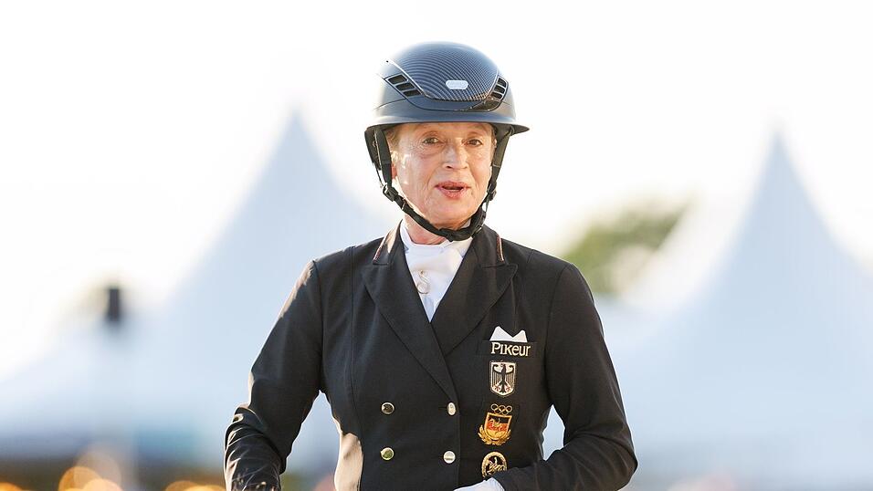 Isabell Werth ist mit zwei Pferden für das WM-Team nominiert. Isabell Werth ist mit zwei Pferden für das WM-Team nominiert.