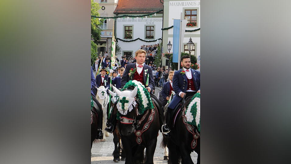 613 Jahre Kötztinger Pfingstritt 613 Jahre Kötztinger Pfingstritt