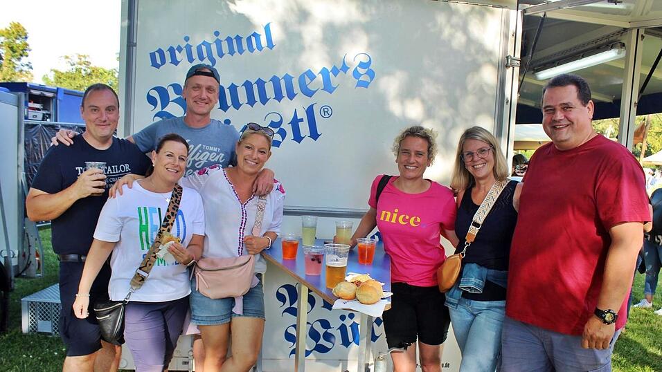 Fotos des&nbsp;ersten Open-Air-Abends auf der Ringelstecherwiese.&nbsp;