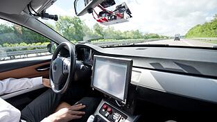 Beim automatisierten Fahren gehen Bosch und VW künftig getrennt Wege. (Archivbild) Beim automatisierten Fahren gehen Bosch und VW künftig getrennt Wege. (Archivbild)