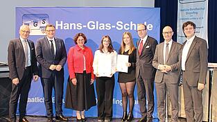 Die beiden Staatspreisträger des Freistaates Bayern. Die beiden Staatspreisträger des Freistaates Bayern.