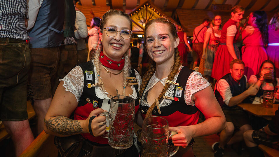 Die Partybilder vom Donnerstag, 15. August, aus dem Festzelt Nothaft. Die Partybilder vom Donnerstag, 15. August, aus dem Festzelt Nothaft.