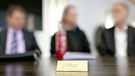 Die Kl&auml;ger monieren &laquo;Einheitsbrei&raquo; in der Berichterstattung.