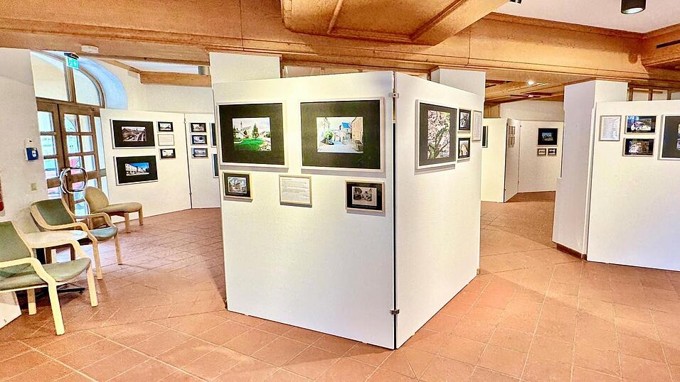 Die Ausstellungsräume im Alten Rathaus sind bei Künstlern sehr beliebt. Sie müssen nun ab Januar tiefer in die Tasche greifen. Die Ausstellungsräume im Alten Rathaus sind bei Künstlern sehr beliebt. Sie müssen nun ab Januar tiefer in die Tasche greifen.